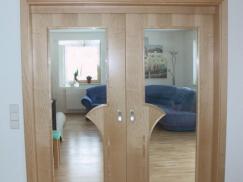 zweiflügelige Schiebetür Holz verglast